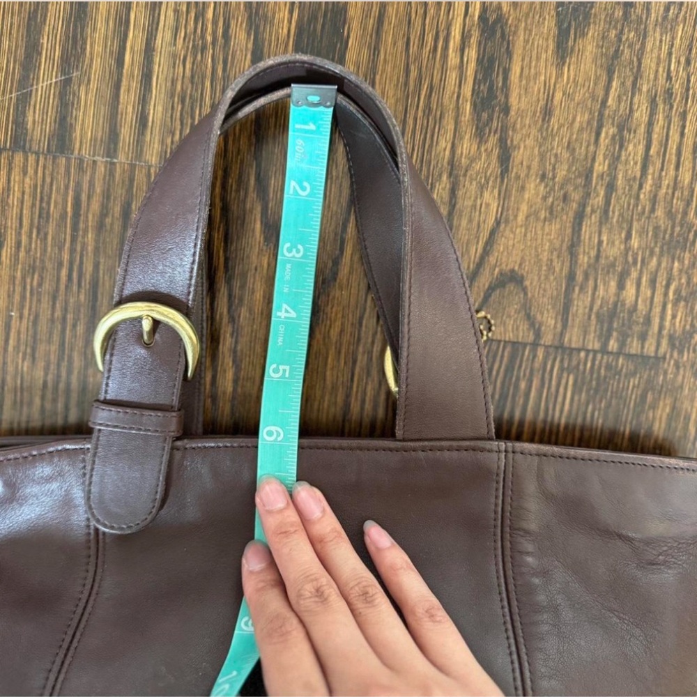 Vintage Brown Coach Leather Tote Bag with Gold Accents - Picture 6 of 8